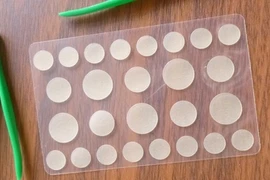 Soi miếng dán mụn thần thánh giới trẻ đang săn lùng