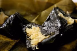 Tự làm 2 loại bánh gói lá chuối tại nhà ngon hơn ngoài tiệm