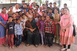 Người mẹ 68 tuổi có 1400 con và câu chuyện đời cảm động 