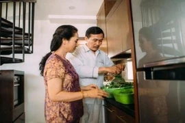 Ảnh quá khứ hiếm hoi của vợ chồng nghệ sĩ Lan Hương - Đỗ Kỷ 