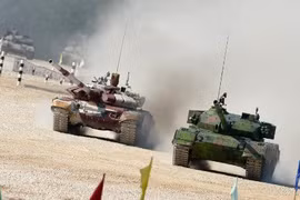 Khó tin: Đến Nga cũng phải đi mua vũ khí từ Trung Quốc