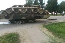 Cười ra nước mắt những màn “sập hầm” của Vua chiến trường