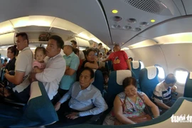 Video: Khoảnh khắc máy bay Vietnam Airlines đáp nhầm đường băng tại Cam Ranh 