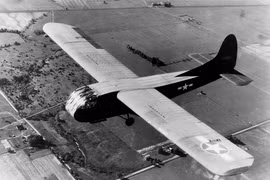 Vinh quang ngắn ngủi của những chiếc tàu lượn trong CTTG 2