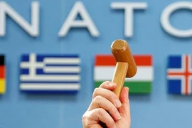 Quốc hội Pháp sẽ cân nhắc việc ra khỏi NATO?