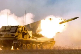 NATO đang có 70 vạn quả đạn pháo M270, Nga có run?