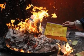 Lễ hóa vàng Tết Mậu Tuất nên tiến hành vào ngày nào?