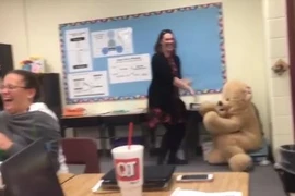 Video: Cười vỡ bụng với những tình huống hài hước của con người