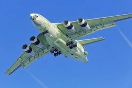 Siêu vận tải cơ Il-78M-90A của Nga lần đầu lộ diện