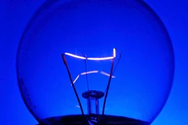 Tác hại của ánh sáng xanh, cách phòng tránh