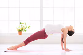 Yoga an toàn cho mẹ bầu và thai nhi khỏe mạnh