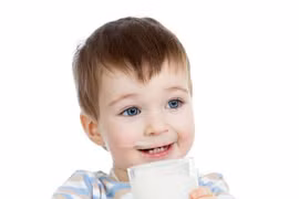 Cho trẻ uống sữa sao cho đủ và đúng?