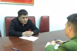 Tạm giữ hình sự người đàn ông đánh nam sinh gãy mũi