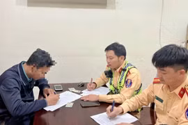 Xử phạt tài xế lái xe tải chạy ngược chiều trên cao tốc