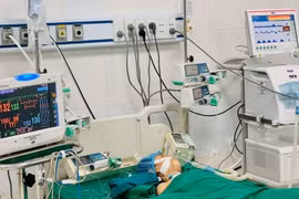 Uống nhầm thuốc trầm cảm, 3 chị em nhập viện cấp cứu