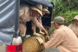 Phát hiện bom “khủng” còn nguyên kíp nổ ở Quảng Bình