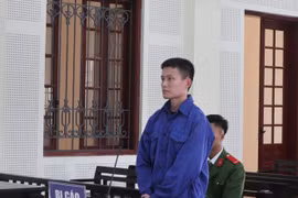 Liều lĩnh cướp ngân hàng, Phó Giám đốc bị phạt 4 năm tù