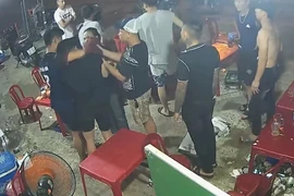 Mâu thuẫn trên bàn nhậu, nam thanh niên bị đánh trọng thương
