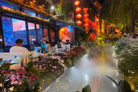 Người dân đổ xô “xuất ngoại” nghỉ Lễ Quốc khánh 2/9