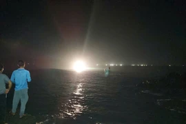  Nỗ lực tìm kiếm nam sinh lớp 10 mất tích trên biển Phú Yên