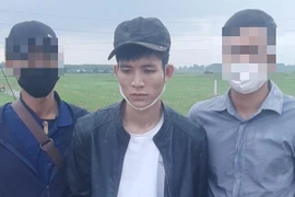 Bắt quả tang đối tượng vận chuyển 12.000 viên ma túy tổng hợp