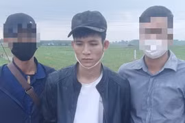 Bắt quả tang đối tượng vận chuyển 12.000 viên ma túy tổng hợp