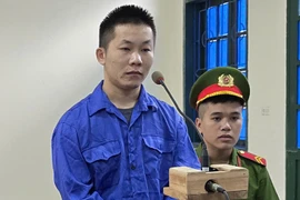 Đối tượng lái ô tô đi cướp tiệm vàng lĩnh 7 năm tù giam