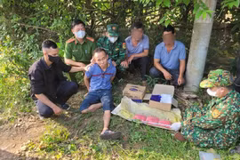 Bắt đối tượng vận chuyển 18.000 viên ma túy tổng hợp