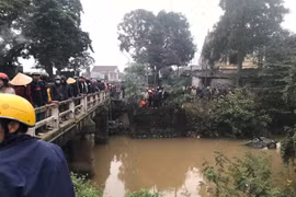 Xe ô tô con lao xuống sông, 2 tử vong tại chỗ