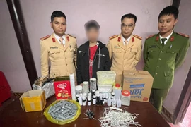 Hà Tĩnh: Bắt giữ nam sinh tàng trữ, chế tạo pháo trái phép