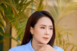 Làn da căng bóng không tì vết của Hồng Diễm ở tuổi tứ tuần