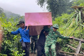 Sau tiếng nổ lớn, quả đồi ở Nghệ An bị nứt dài hơn 100m