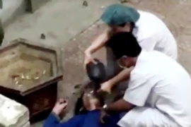 Người đàn ông nhảy lầu tử vong tại Bệnh viện Đa khoa Hà Tĩnh 