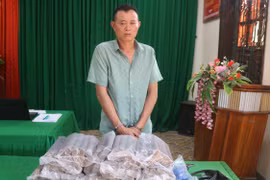 Nghệ An: Bắt 2 đối tượng vận chuyển trái phép gần 50kg thuốc nổ 