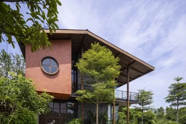 Vợ chồng trẻ xây nhà ‘tổ chim’ ở Ba Vì làm nơi nghỉ dưỡng