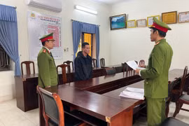 Bắt đối tượng thuê ô tô mang đi cầm cố, lấy tiền tiêu xài