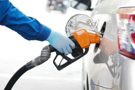 Giá xăng hôm nay 17/01: Đồng loạt tăng mạnh?
