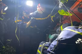 Xe đầu kéo lao xuống vực sâu, tài xế tử vong tại chỗ