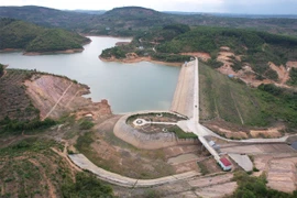 Đắk Nông: Hồ chứa nước 375 tỷ đồng chi chít những vết nứt 