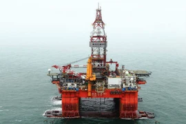 Trung Quốc dịch chuyển giàn khoan trái phép Hải Dương 981