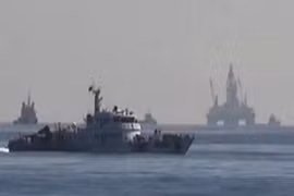 Trung Quốc dương Đông, kích Tây, âm thầm xây đảo ở Trường Sa