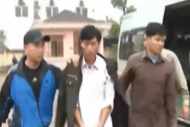 Tội phạm ma túy ném lựu đạn vào công an