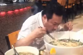 Ăn no phở còn được thưởng 10 triệu đồng