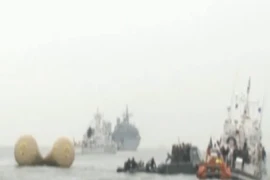 Hàn Quốc tiếp tục tìm kiếm các nạn nhân vụ chìm phà