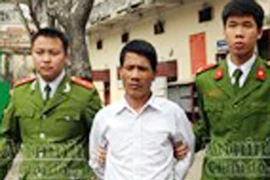 Dã man siết cổ cụ bà 85 tuổi, cướp đôi hoa tai