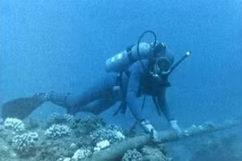 Đã hàn xong mối đứt cáp quang biển AAG