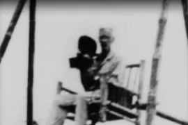 Những điều chưa biết về đạo diễn phim tài liệu “Việt Nam“