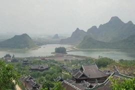 Chùa Bái Đính đẹp như chốn bồng lai khi nhìn từ trên cao 