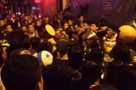 Clip CSGT giải thích xử phạt được dân vỗ tay