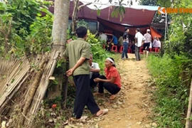 Cầm dao đi tìm vợ, bất ngờ chém chết em vợ